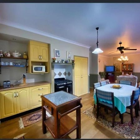Golden Lace B&B Sarina Екстер'єр фото